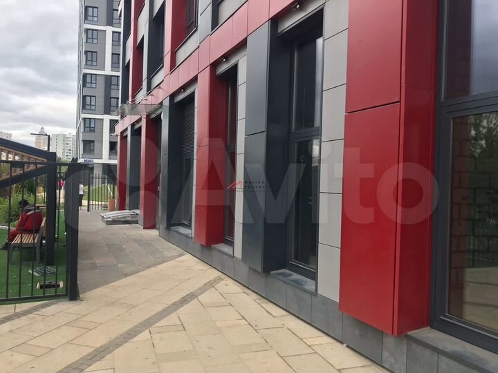 Продам торговое помещение, 77 м²