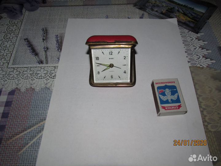 Часы-будильник