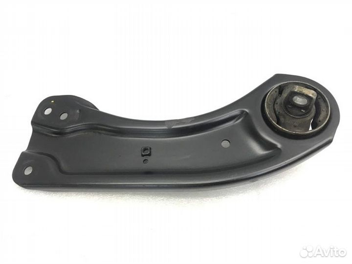 Рычаг подвески задний правый Kia K5 2021