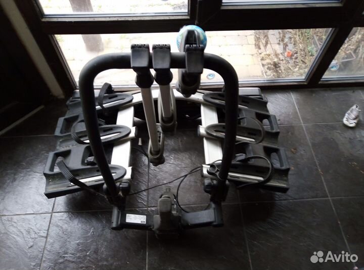 Крепление для велосипедов на фаркоп thule 3 + 1