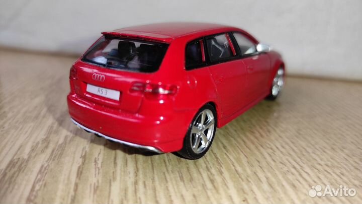 Масштабные модель автомобиля audi RS 3 sportback