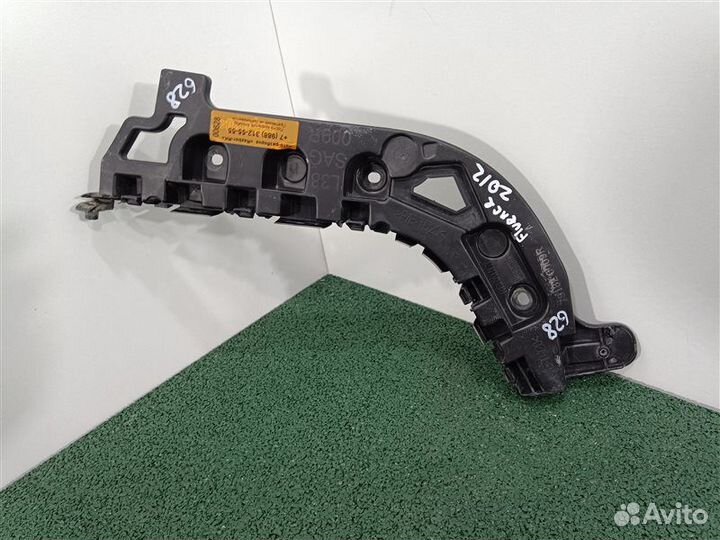 Кронштейн бампера задний правый Renault Fluence