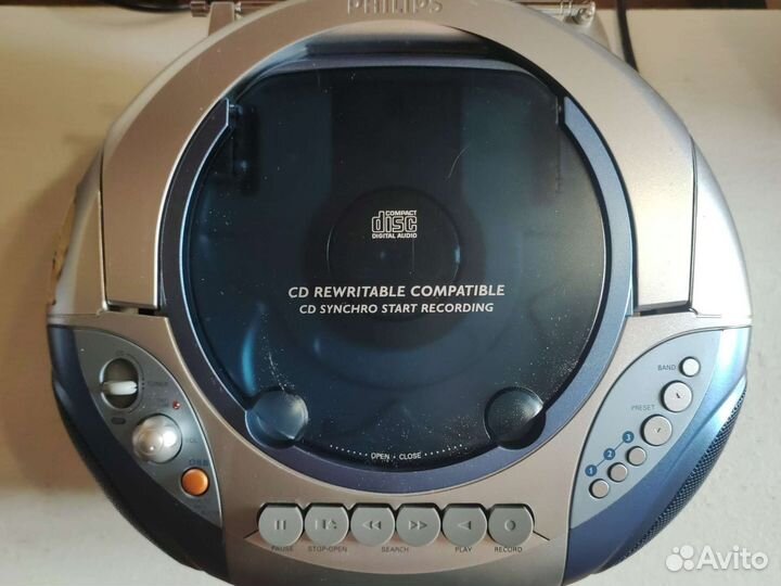 Магнитола philips az1140