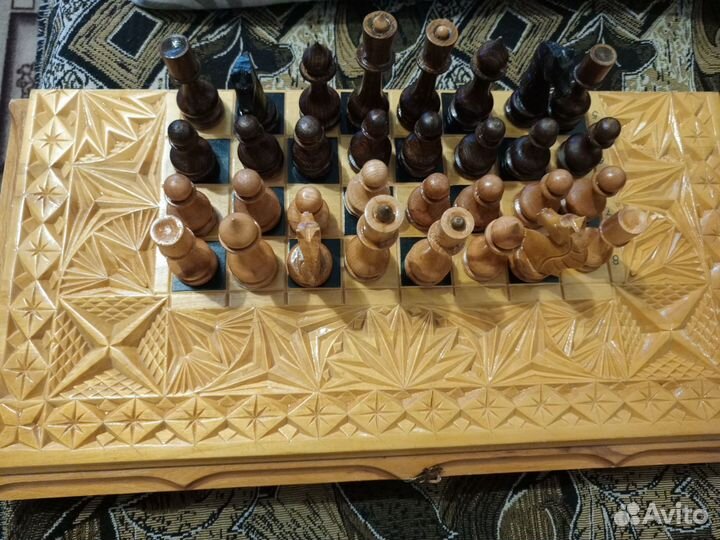 Шахматные фигуры ручной работы