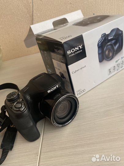 Зеркальный фотоаппарат Sony