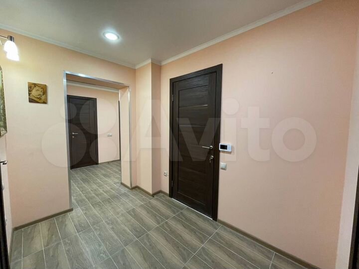 3-к. квартира, 72 м², 1/5 эт.