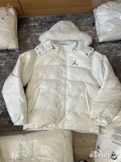 Пуховик Jordan x Supreme