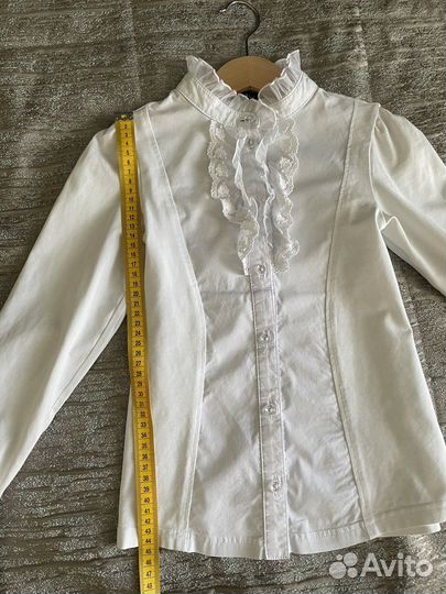 Белая школьная блузка Desalu