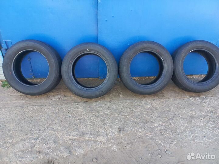 Bridgestone Dueler H/T 687 225/65 R17 101H