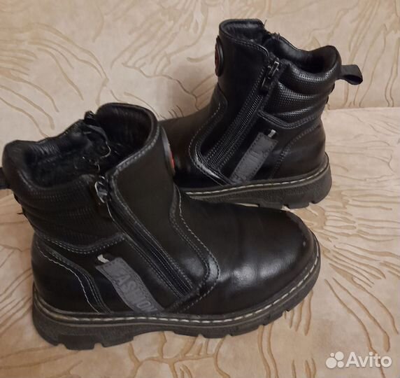 Детские ботинки для гуляния на улице