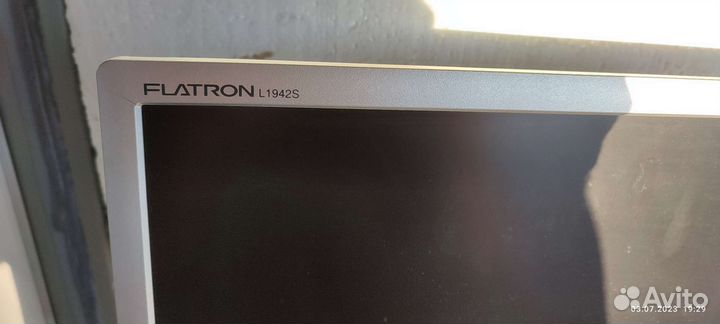 Монитор lg flatron L1942s