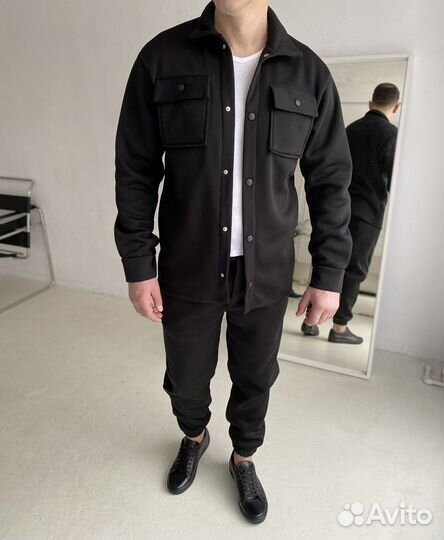 Костюм спортивный