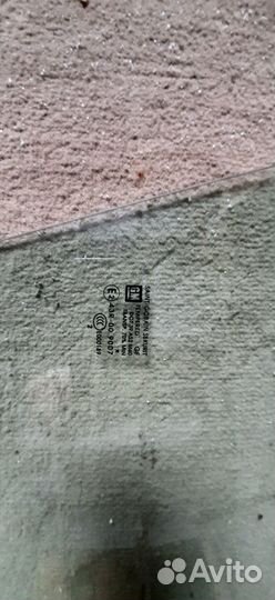 Стекло двери передней правой Opel Corsa D (2006-2