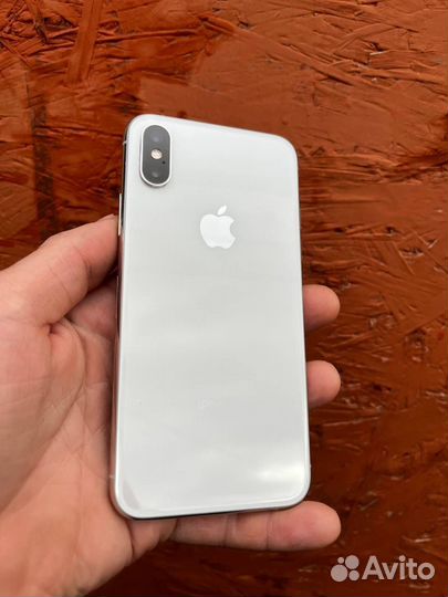 iPhone Xs, 64 ГБ