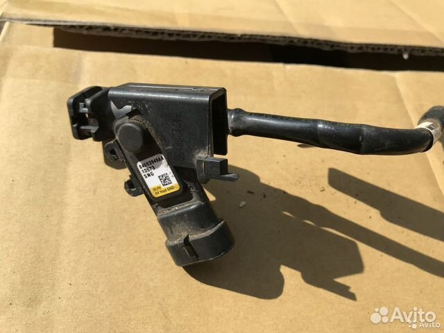 Датчик давления топлива Dodge Challenger