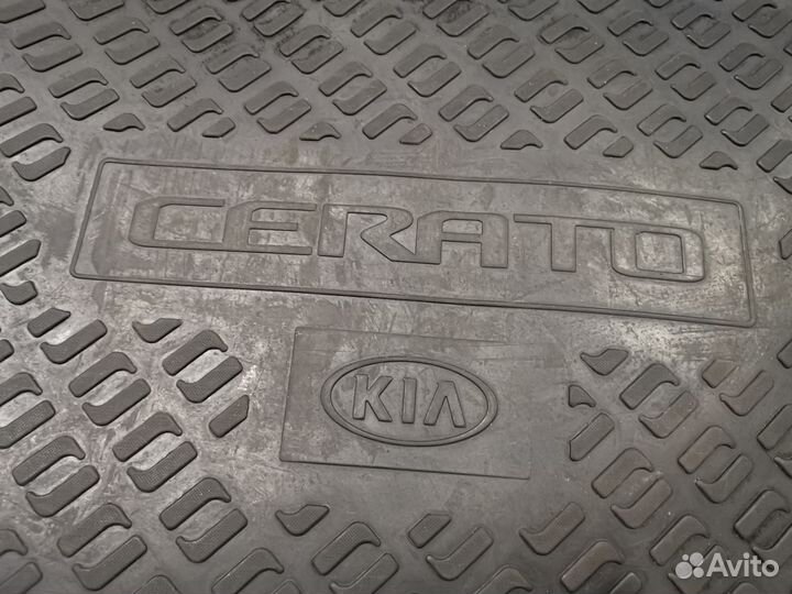 Ковёр багажника 