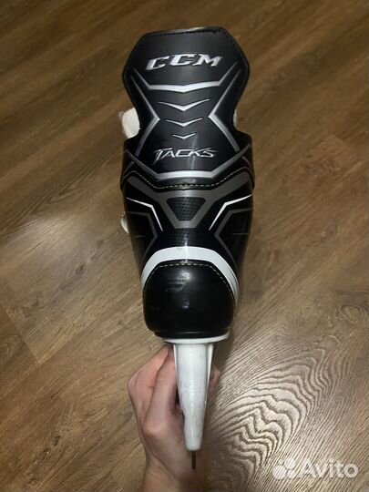 Коньки хоккейные ссм