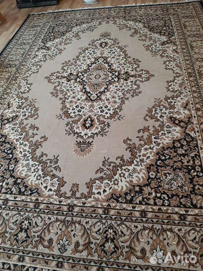 Ковер большой 3,75 на 2,8 метра