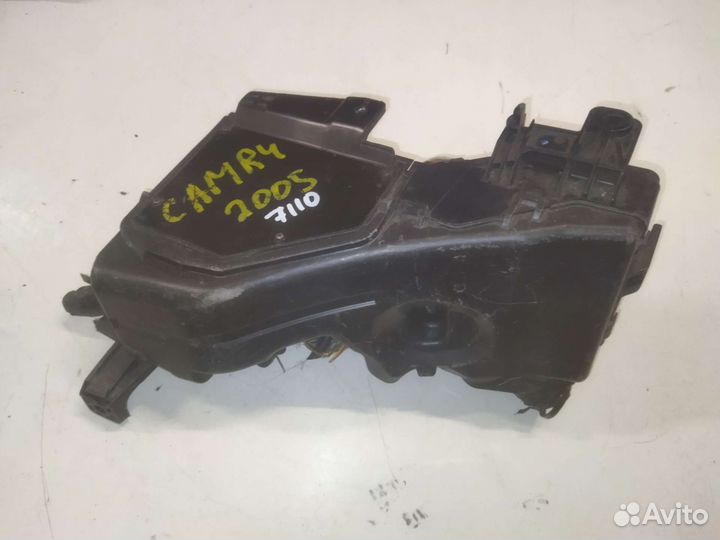 Блок предохранитель Toyota Camry 2001-11