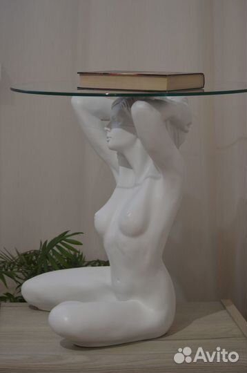 Дизайнерский столик,девушка пробуждение (полистоун