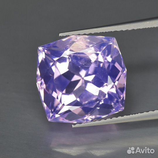Аметист натуральный 11,10Ct 13мм VVS Лавандовый