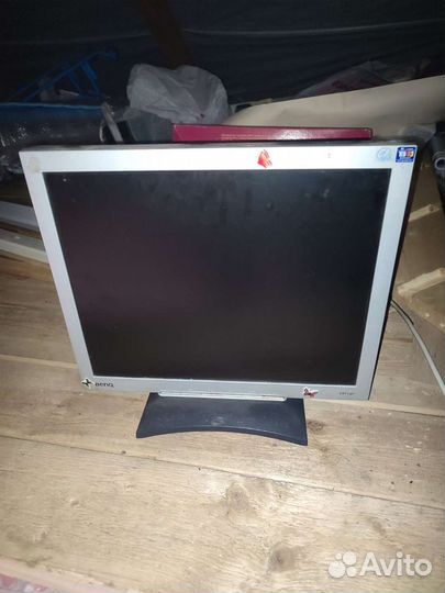 Монитор Benq q7t4