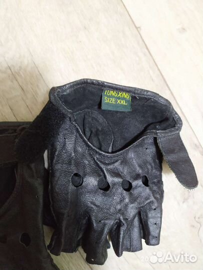 Перчатки без пальцев кожа