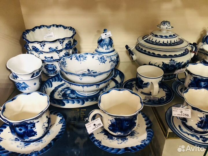 Гжель. Ручная работа. Посуда. Фигурки