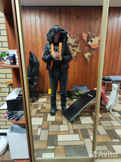 Продам куртку мужскую