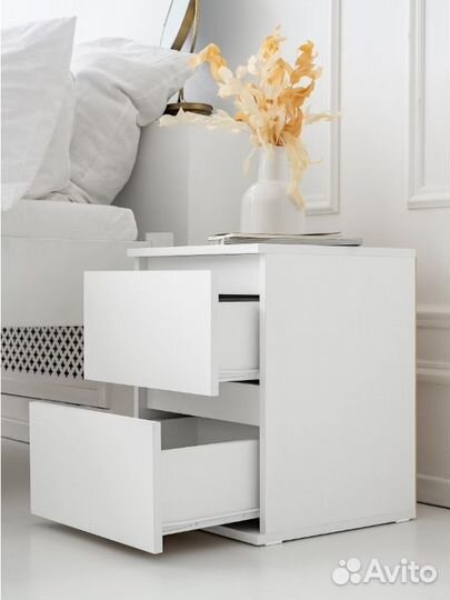 Тумба прикроватная