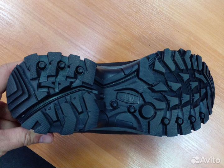 Полуботинки THB Grund черные