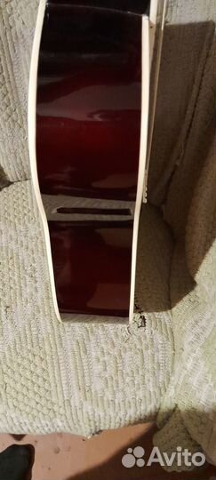 Акустическая гитара