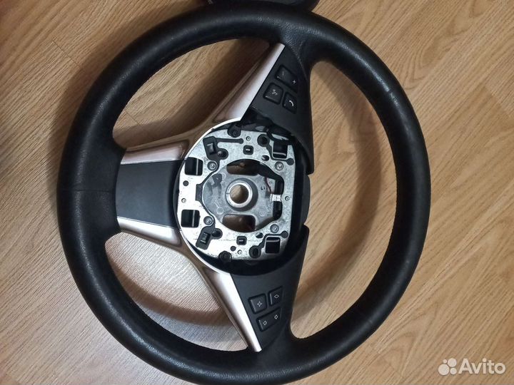 Продам руль бмв е60 спорт с обогревом под кнопку