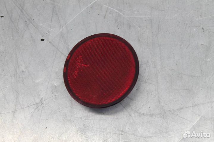 Отражатель в бампер задний левый Nissan Pathfinde