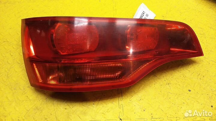 Фонарь задний Q7 (4L)