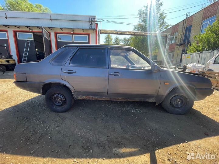 В разборе Ваз 21099