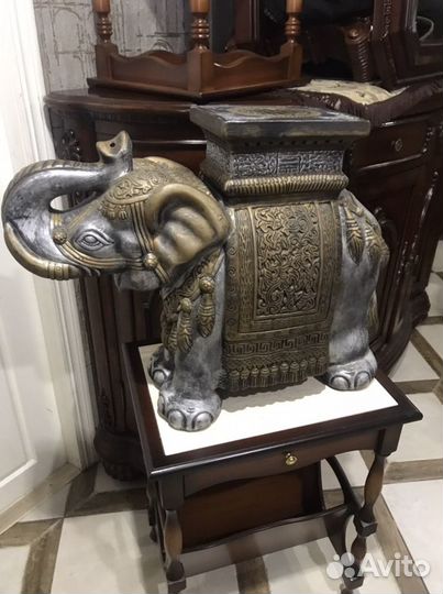 Слон подставка