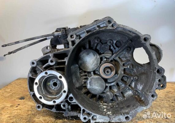 МКПП Volkswagen Scirocco 2013 г 2,0 LNZ