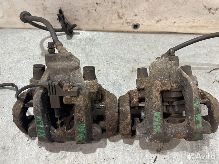 Суппорт задний Mercedes-Benz W164