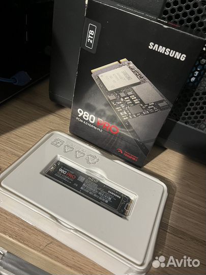 Samsung 2 тб Внутренний SSD-диск