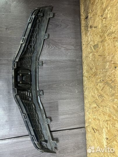 Решетка радиатора Honda fit ge6, 2011 год