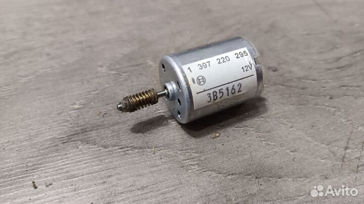 Моторчик VAG на заслонку 1397220295