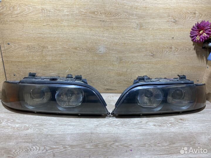 Комплект ксеноновых фар BMW E39 желтый поворотник