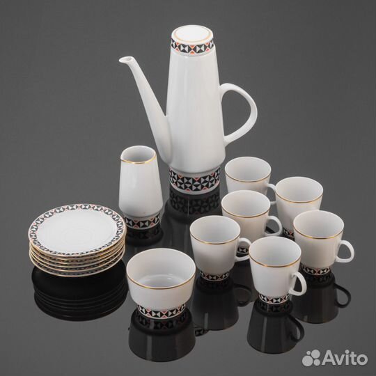 Набор кофейный с геометрическим орнаментом на 6
