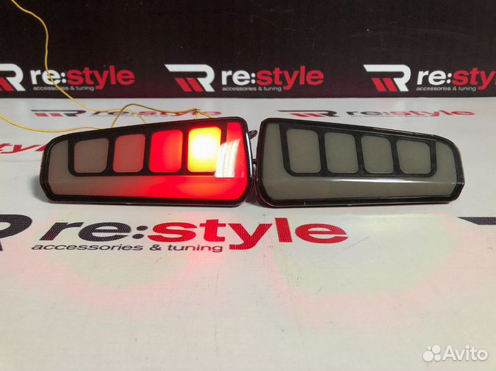 Катафоты Toyota Vellfire 30 U2705