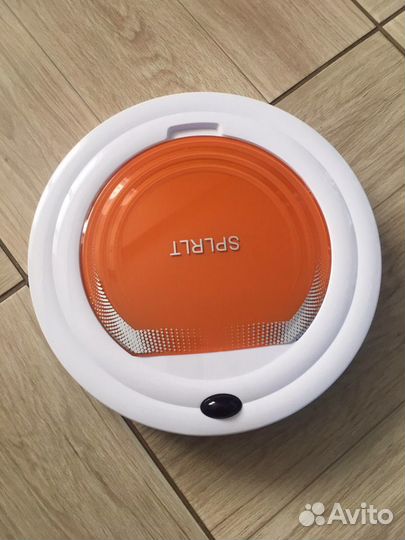 Робот-пылесос (новый)