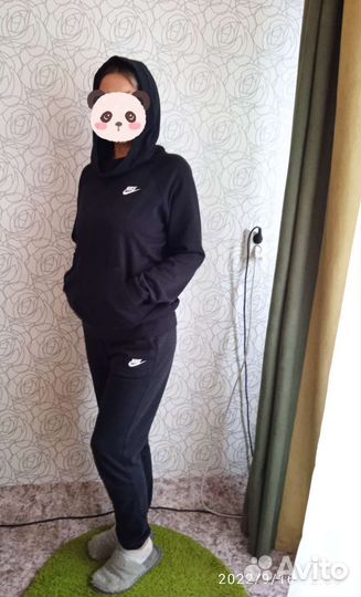 Спортивный костюм женский nike 42 44