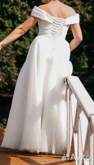 Свадебное платье