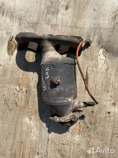 Логан 2 коллектор выпускной