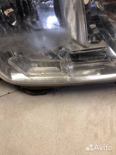 Фара правая Toyota Land Cruiser